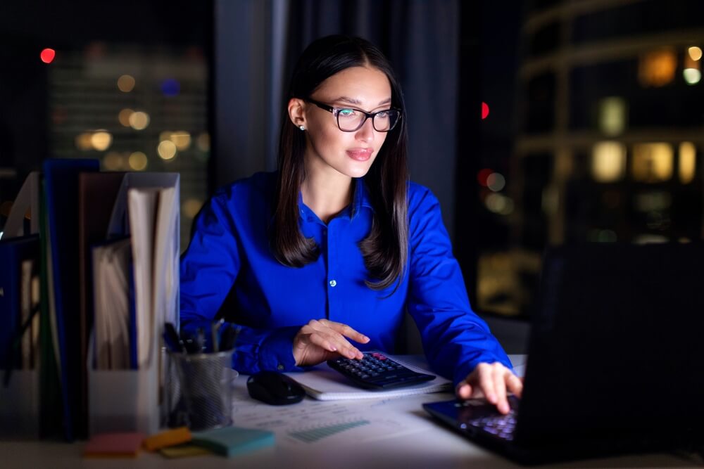 Jakie okulary do pracy przy komputerze wybrać?